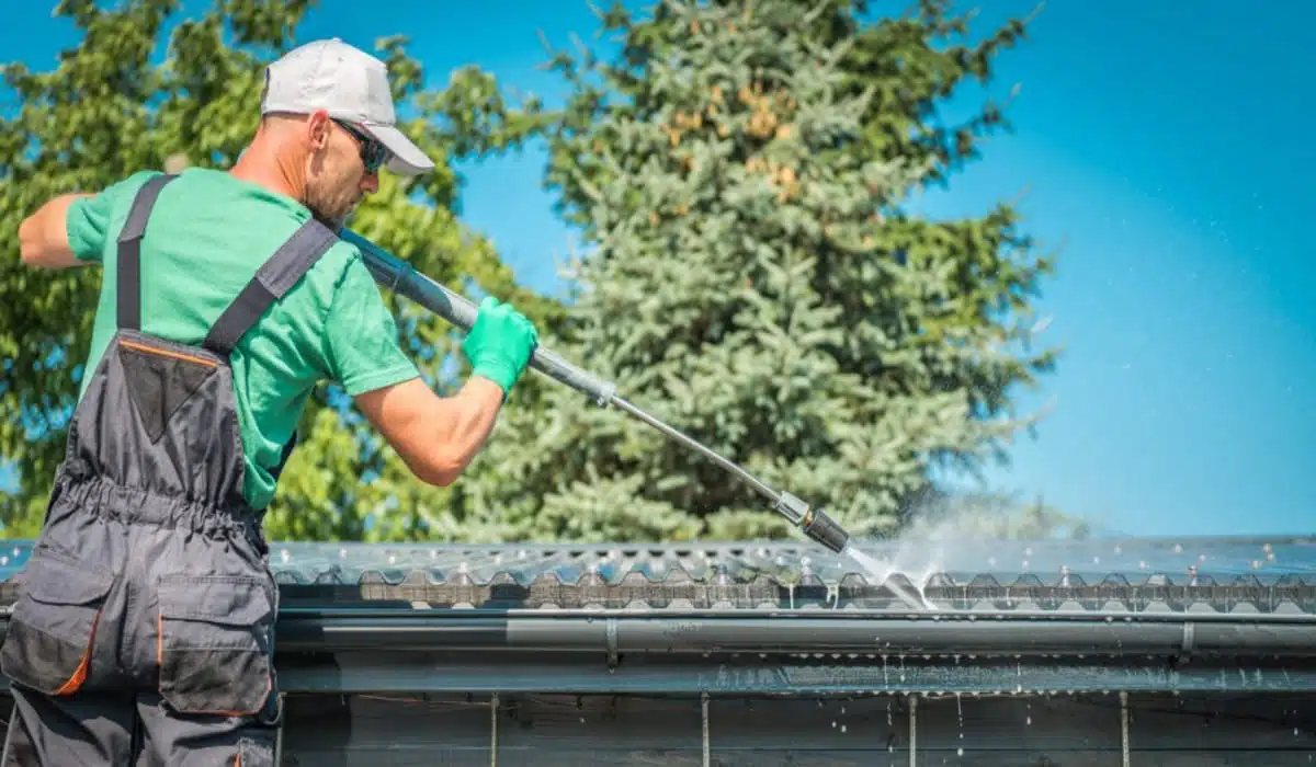 commercial roof cleaning Orlando